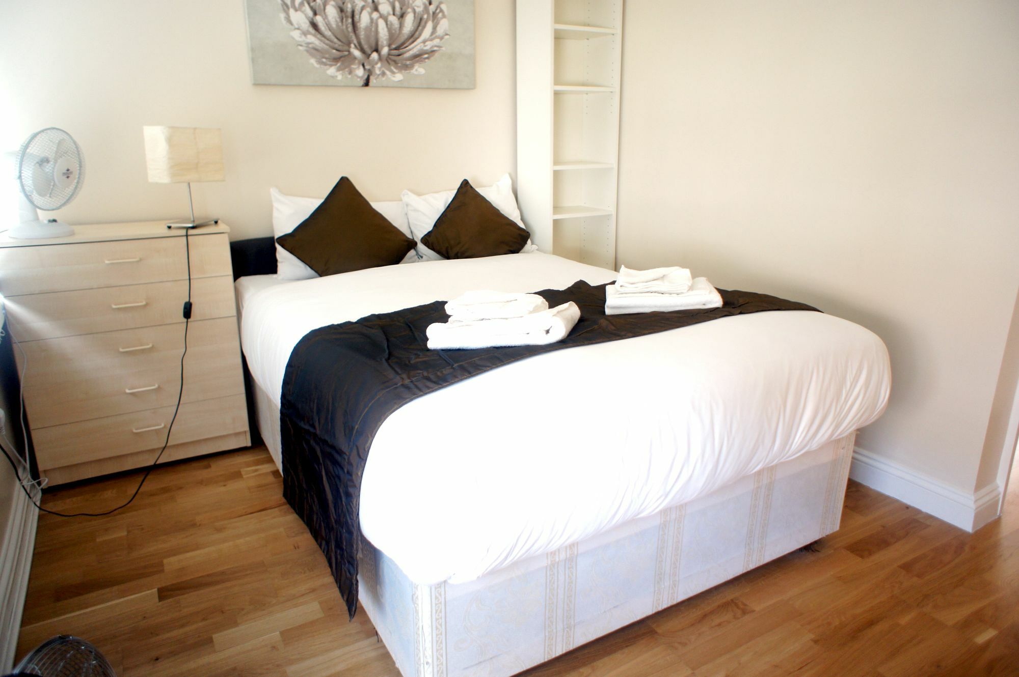 Fine Touch Apartments ลอนดอน ภายนอก รูปภาพ